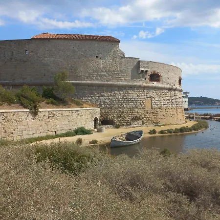 Le Pierre Et Mer * Toulon